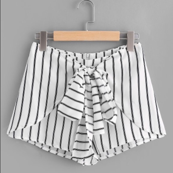Pants - Striped Tie Shorts